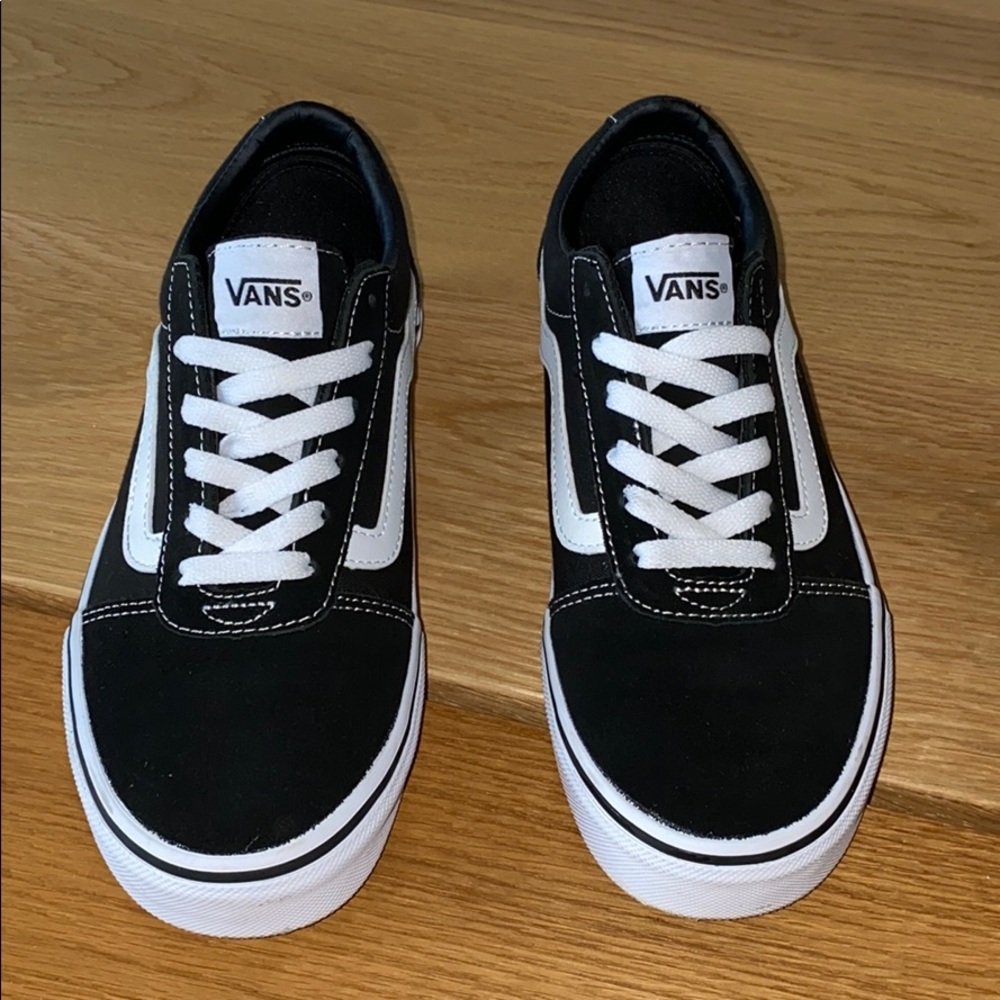 VANs Off the wall Old Skool Classic Shoes